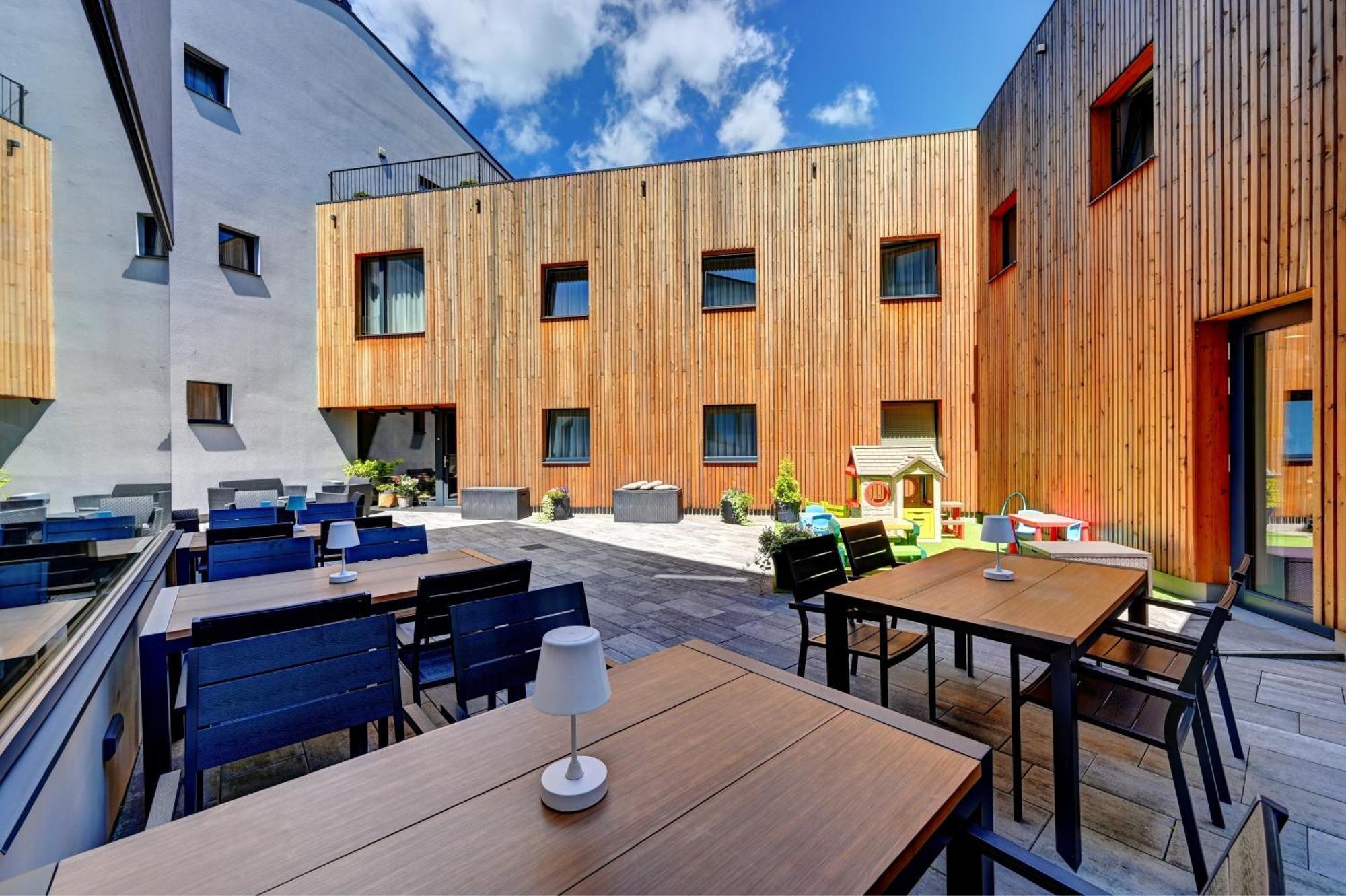Wellness Hotel Fénix Liberec Exterior foto